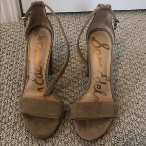 Sam Edelman nude suede heels